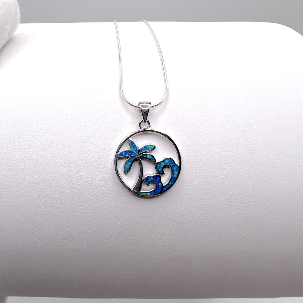 .925 Sterling Silver Waves and Palm Tree Necklace - Picture 9 of 16